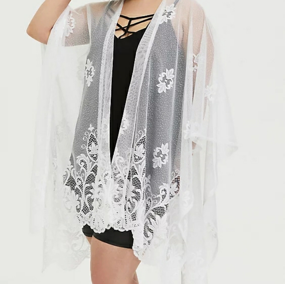 White Mesh Embroidered Ruana/Kimono